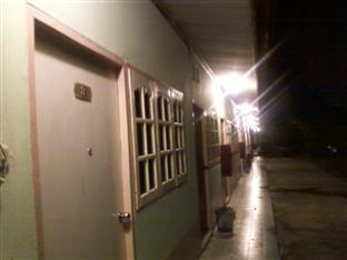 Mk Hotel Ban Nong Bua  外观 照片